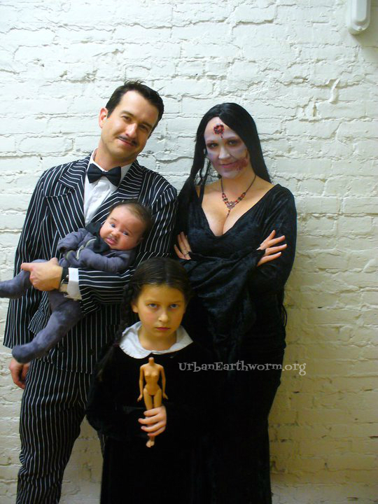 group Addams family costume ideas halloween family